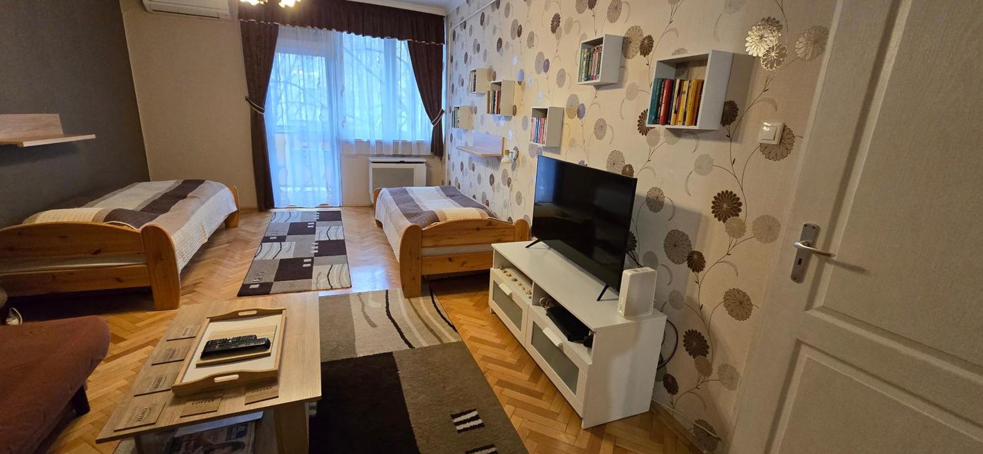 Habos Isler Apartman 16 Szolnok Eksteriør billede